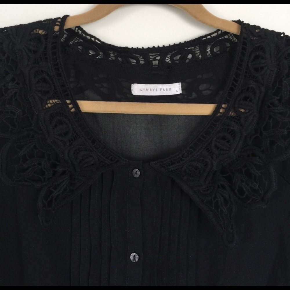 Blouse - Picture 2 of 3